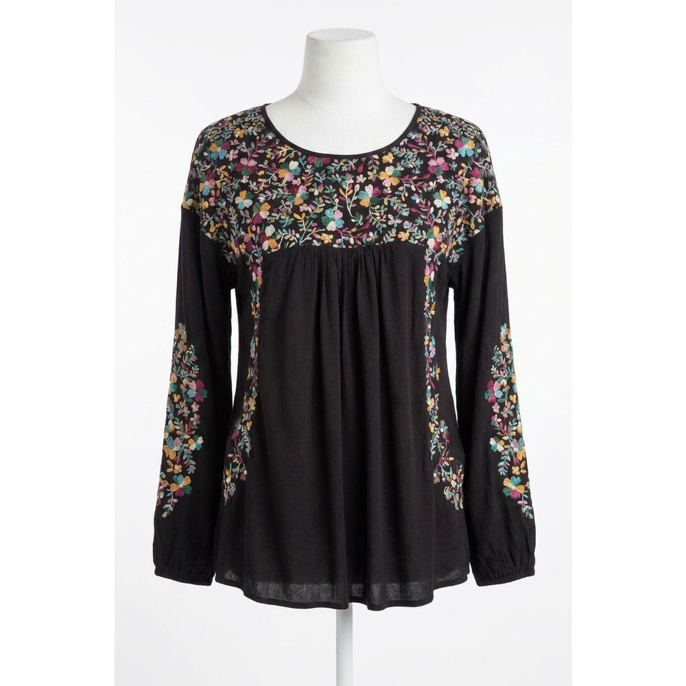 NEW ANDREE BY UNIT floral embroidered top in black